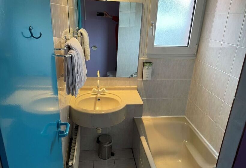 标准间, Kyriad Direct Lure