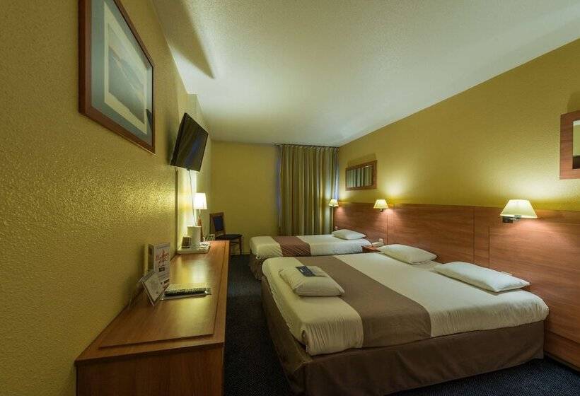 Номер Стандарт, Kyriad Marne La Vallee Torcy