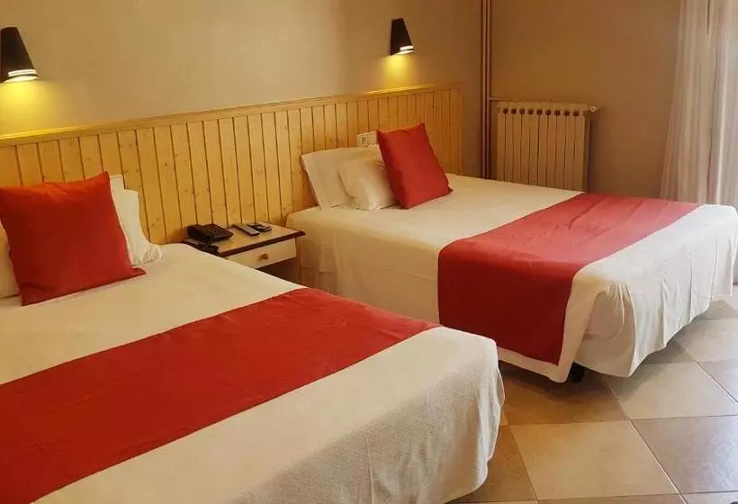Üç Kişilik Standart Oda, Piccadilly Sitges