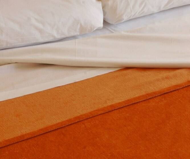 غرفة تنفيذية, Posadas De Espana Paterna