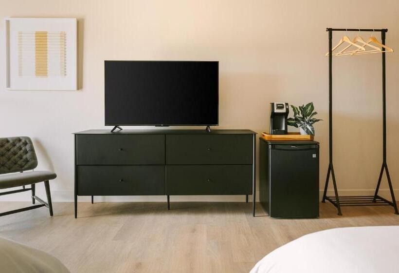 غرفة قياسية لذوى الاحتياجات الخاصة, Sonder Solarena