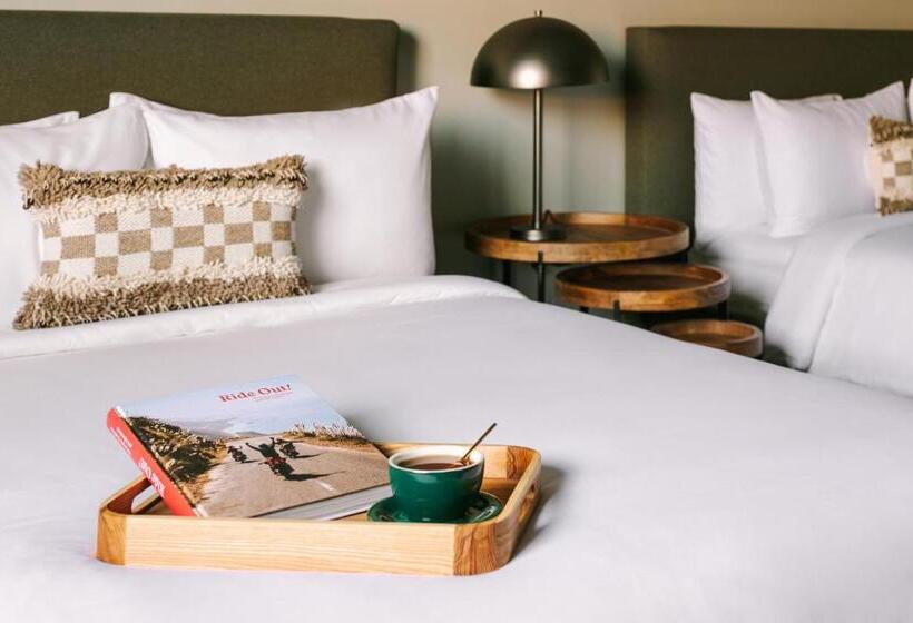 غرفة قياسية, Sonder Solarena