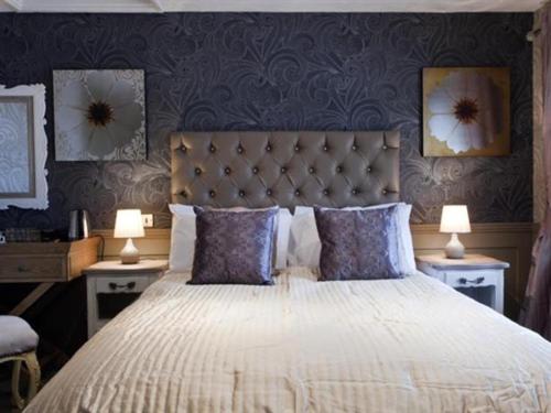 标准间, The Blue Anchor