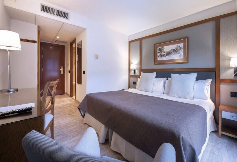 اتاق استاندارد, Vielha Baqueira, Affiliated by Meliá