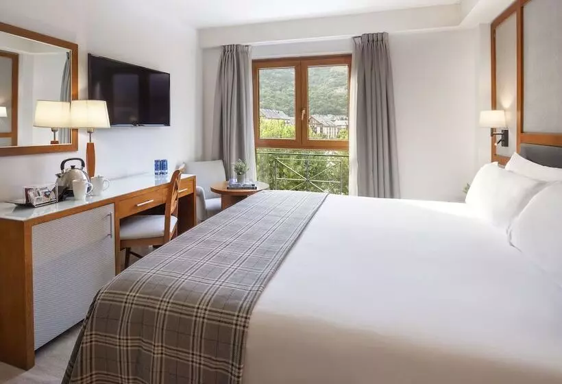 اتاق پرمیوم, Vielha Baqueira, Affiliated by Meliá