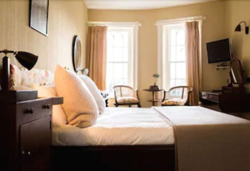 غرفة قياسية, Les Douvres Hotel