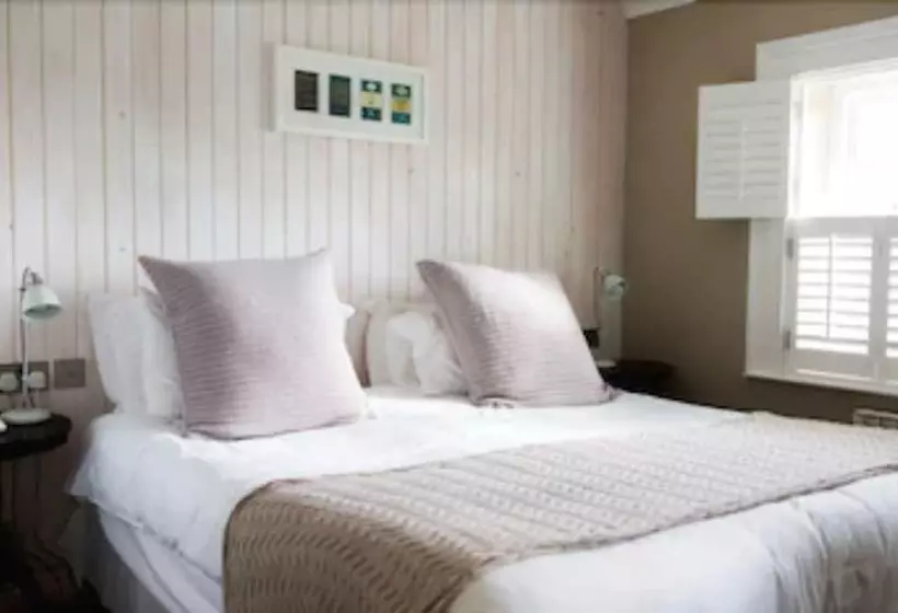 スタンダードルーム, Les Douvres Hotel