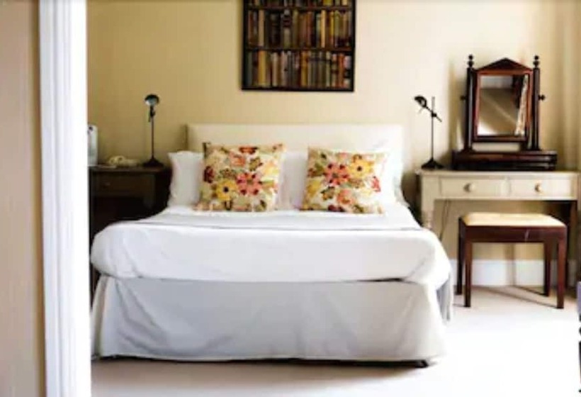 اتاق استاندارد, Les Douvres Hotel