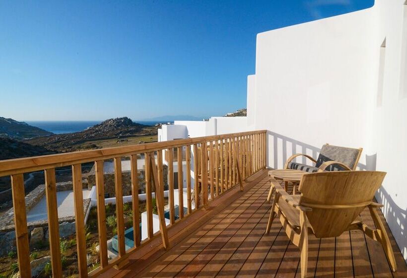 חדר סופריור עם נוף לים ומרפסת, Charisma Hotel And Wellness Club