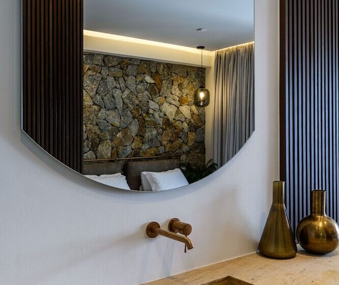 סוויטת דלוקס נוף לים, Charisma Hotel And Wellness Club