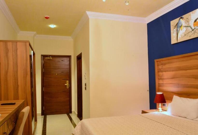 اتاق لوکس با بالکن, Bissau Royal