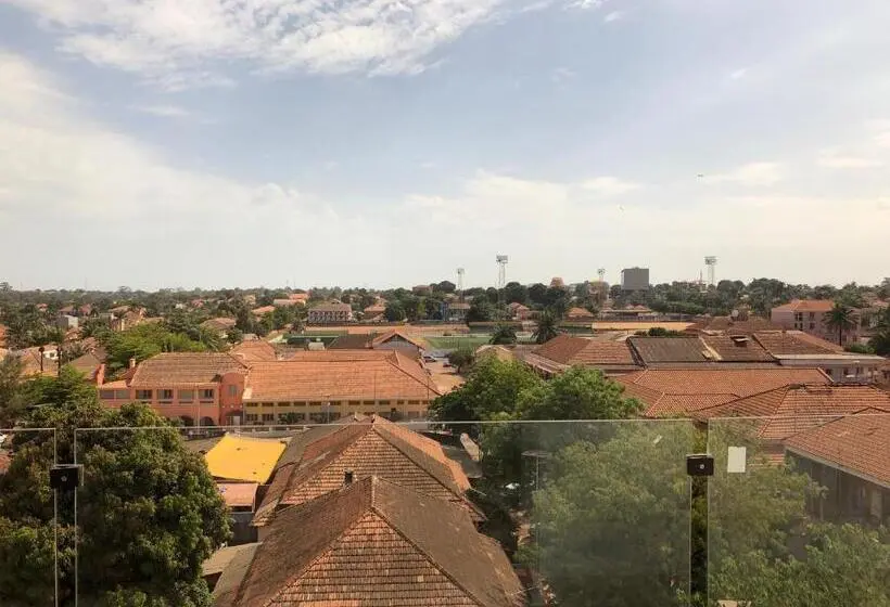 سوئیت پرزیدنت, Bissau Royal