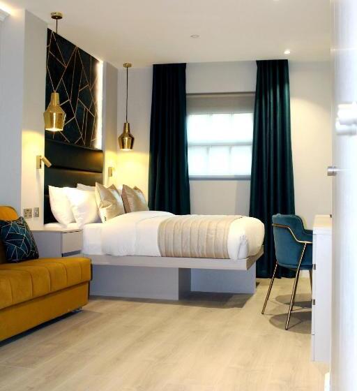 ファミリーステューディオ, Nox Waterloo