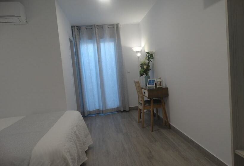 اتاق استاندارد چهار تخته, Pensión Mastil 16. P2