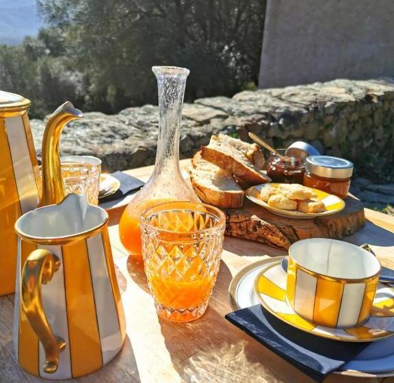 스탠다드 룸 킹사이즈 침대, L Aghjalle