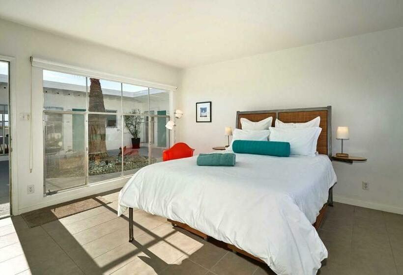 スタンダードルーム, Sagewater Springs Adult Only