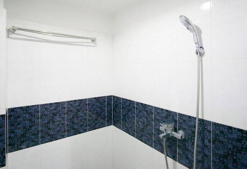 اتاق استاندارد, Reddoorz Near Mikie Holiday Funland Berastagi