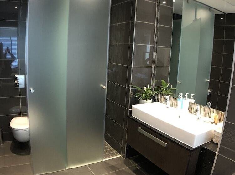 Студия Deluxe, Sandton Skye Suite 604