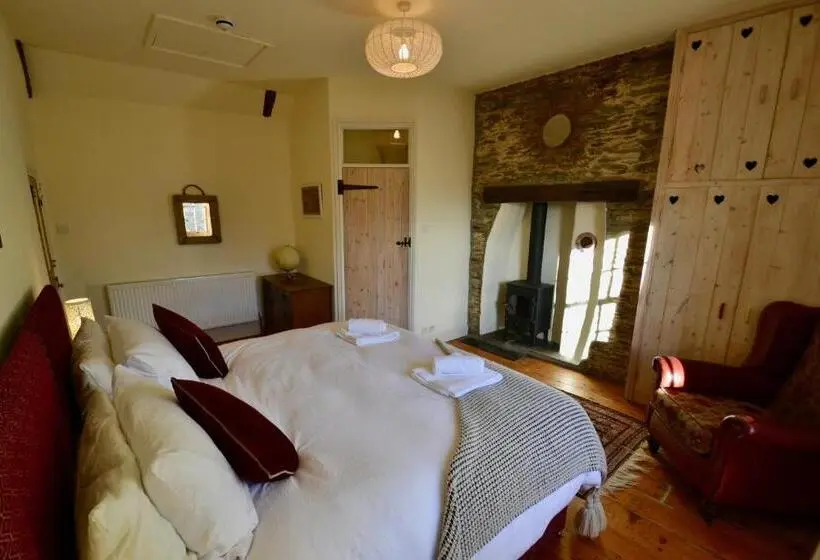 デラックスルーム, Holwell Holistic Retreat