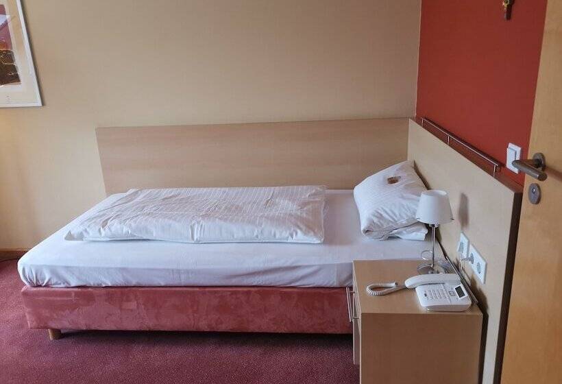 غرفة قياسية فردية, Hofgut Algertshausen