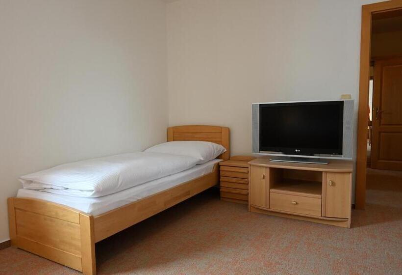 Номер Стандарт Трехместный, Euforia