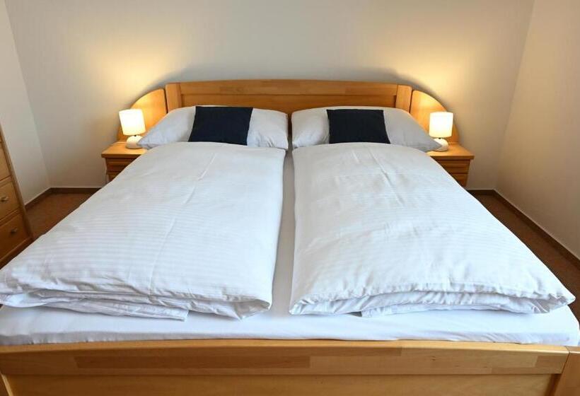 Номер Стандарт Трехместный, Euforia