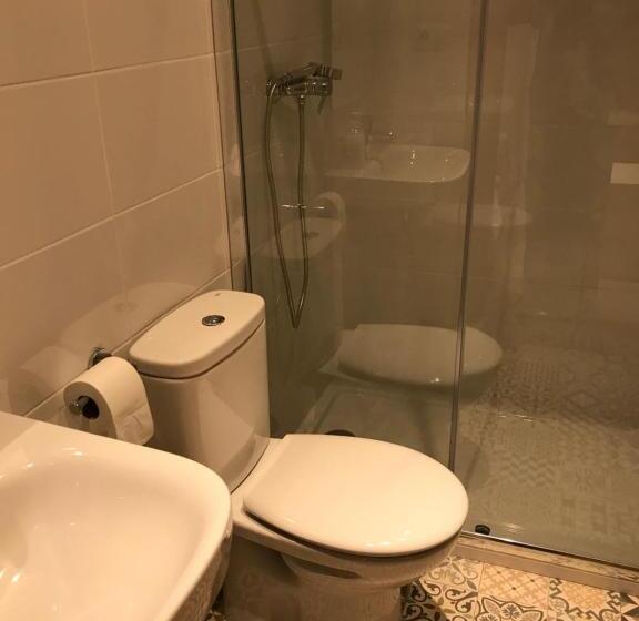 חדר דלוקס, Hostal Casiano Camarasa