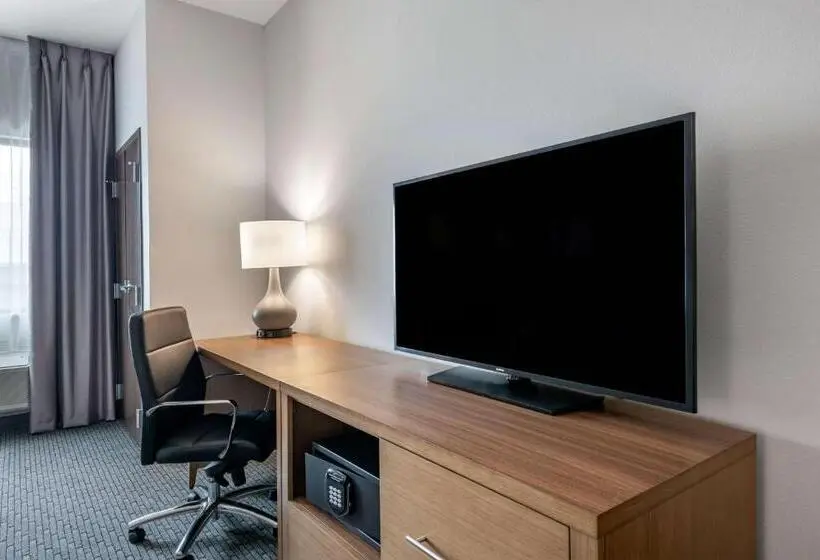 スイート, Comfort Suites Stuarthutchinson Island