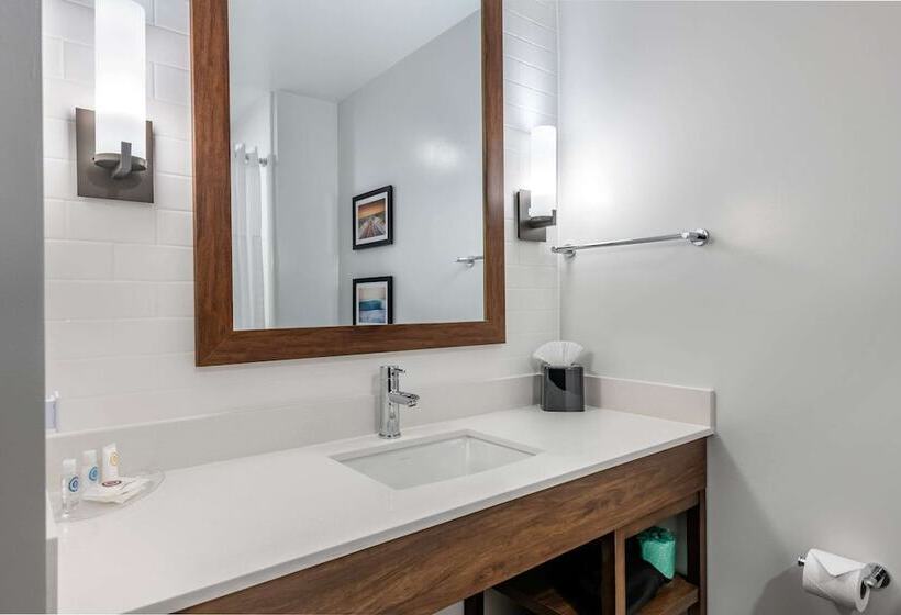 Люкс, Comfort Suites Stuarthutchinson Island