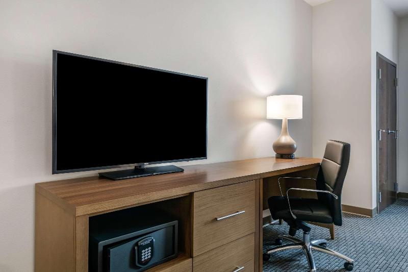 Люкс Кровать Кинг, Comfort Suites Stuarthutchinson Island