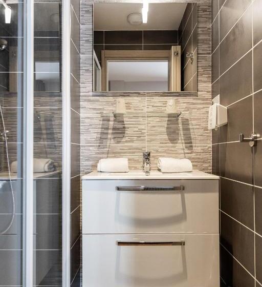 サイドシービュースーペリアールーム, Le Bastia