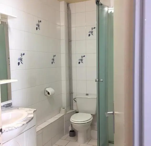 スタンダード４人部屋, Auberge Riva Bella