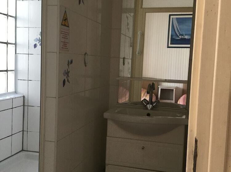 חדר סטנדרט לארבעה, Auberge Riva Bella