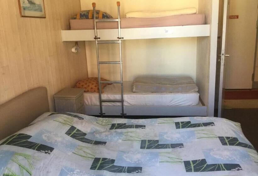 Номер Стандарт Трехместный, Auberge Riva Bella