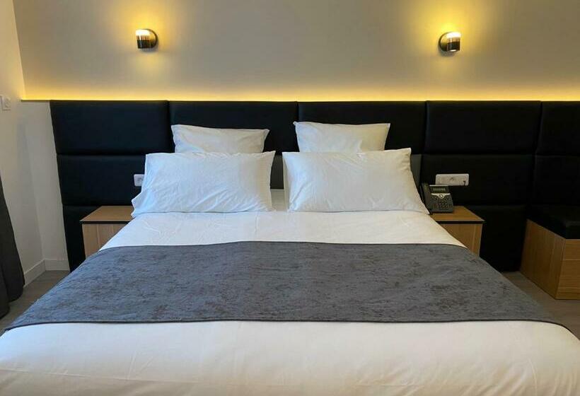 חדר סטנדרט, Woods  Genevethoiry