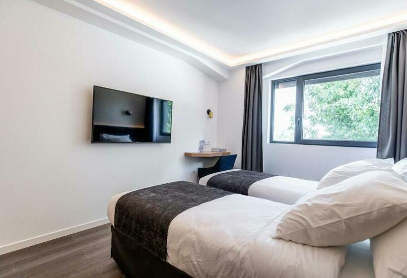 标准间, Woods  Genevethoiry