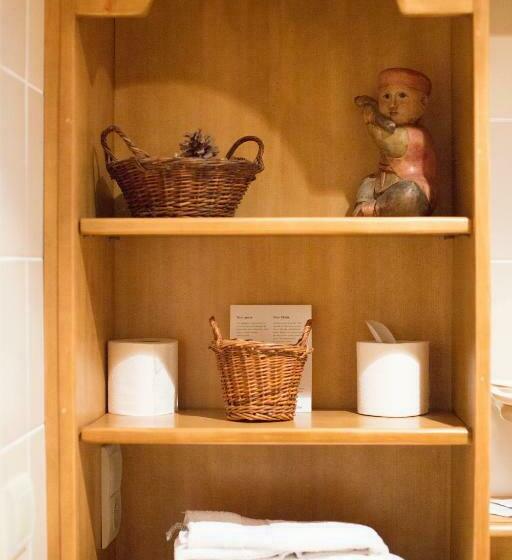 חדר סטנדרט, Le Bonheur Dans Le Pre