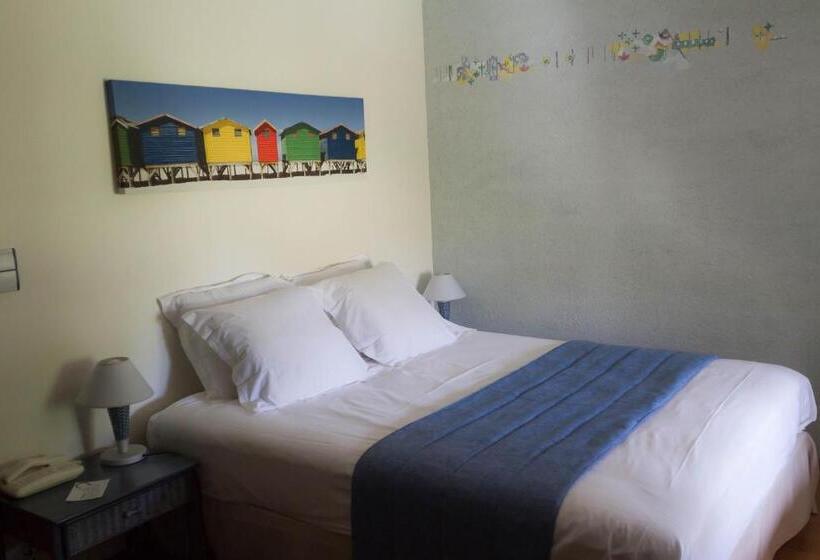 חדר סופריור, Le Bonheur Dans Le Pre