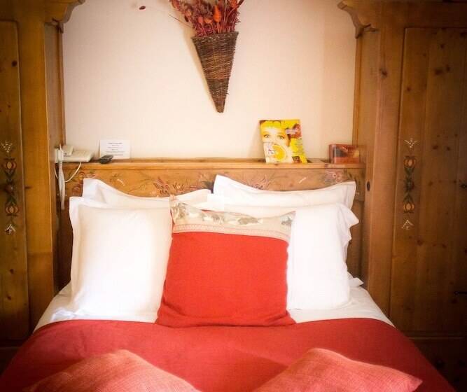 חדר סטנדרט, Le Bonheur Dans Le Pre