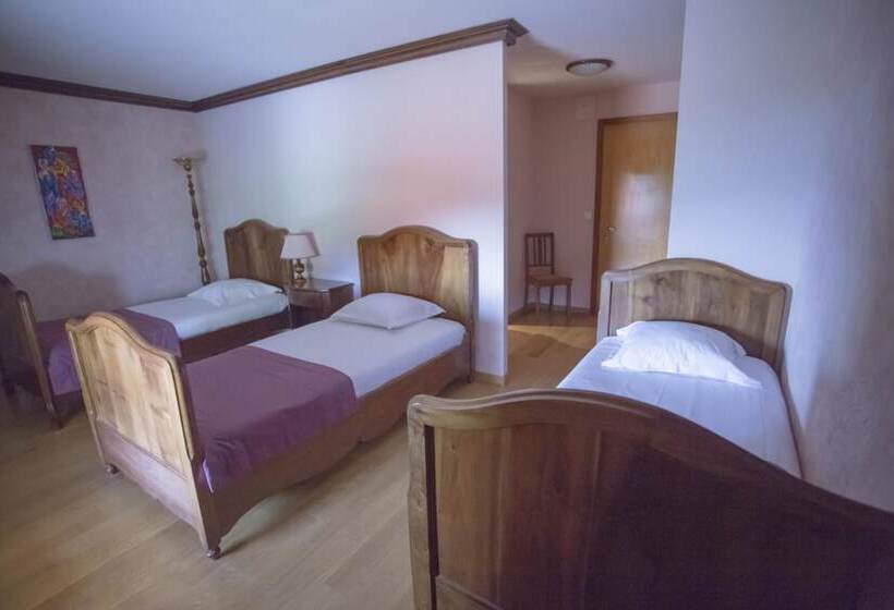 חדר סטנדרט לשלושה, Le Bonheur Dans Le Pre