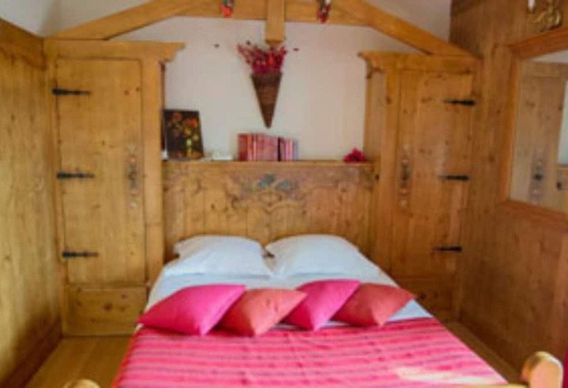 חדר סופריור, Le Bonheur Dans Le Pre