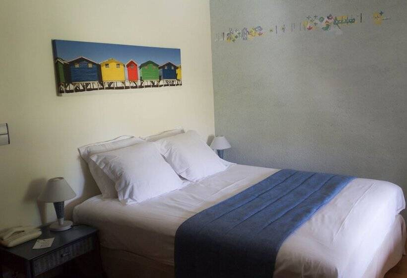 חדר סופריור, Le Bonheur Dans Le Pre