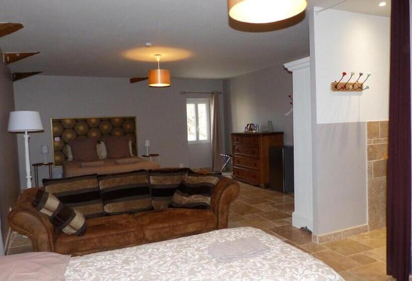 חדר משפחתי, La Fontaine De Rocoule