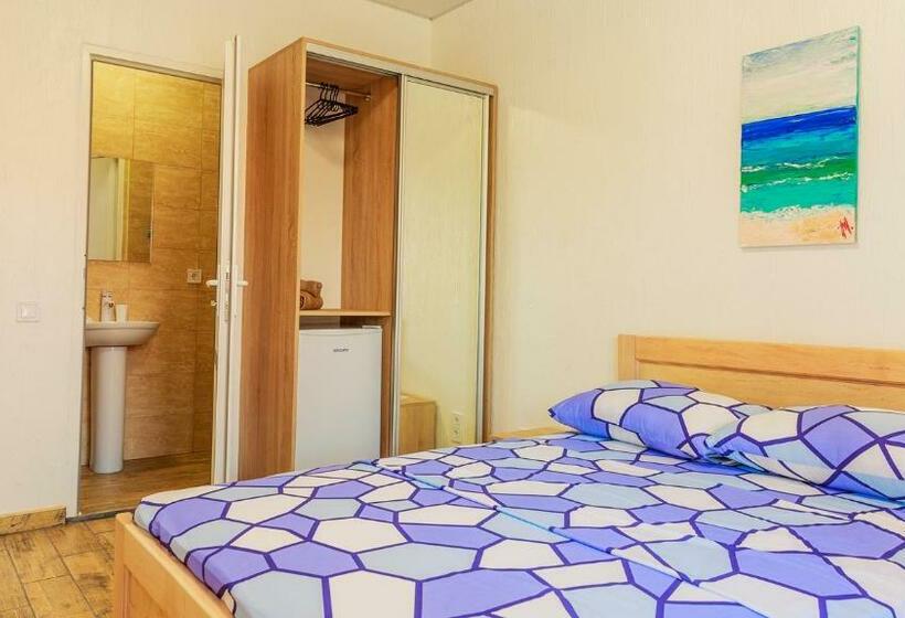 اتاق استاندارد با چشمانداز استخر, Villa Shell