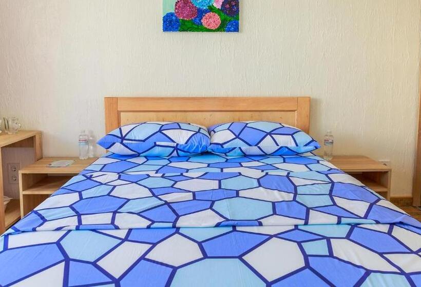 اتاق استاندارد با چشمانداز استخر, Villa Shell