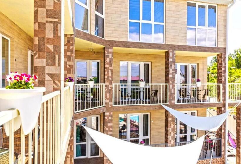 اتاق استاندارد با چشمانداز استخر, Villa Shell