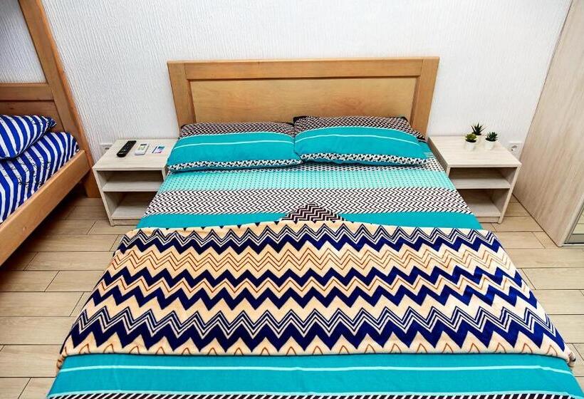 اتاق استاندارد چهار تخته, Villa Shell