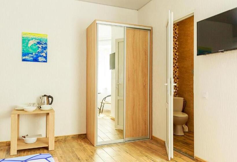 اتاق استاندارد چهار تخته, Villa Shell