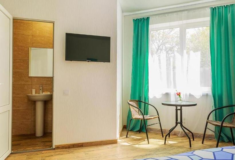 اتاق استاندارد چهار تخته, Villa Shell