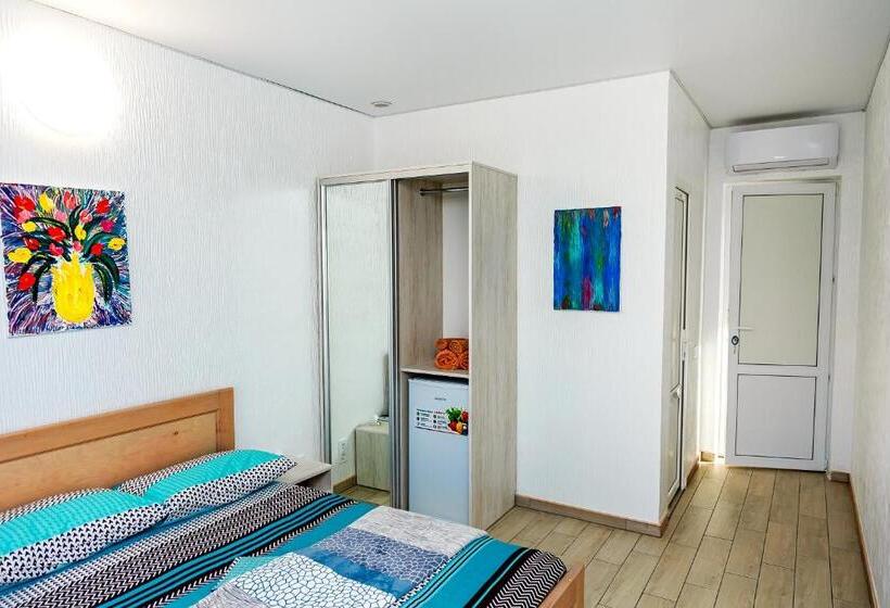 اتاق استاندارد با چشمانداز استخر, Villa Shell